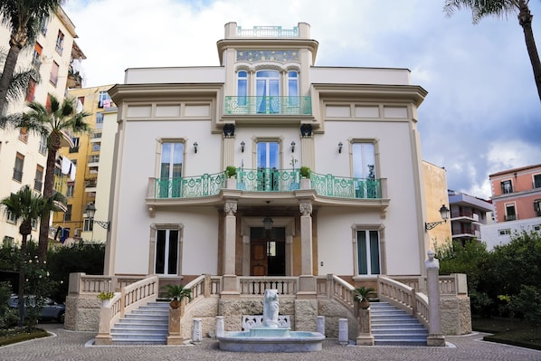 Front of property - Villa Magnolia (Castellammare di Stabia)