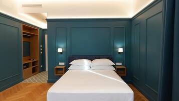 Deluxe Double Room, Balcony, Garden View | In-room safe, desk, free WiFi