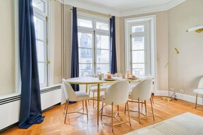 Dining - Large apartment 16th (Paris)
