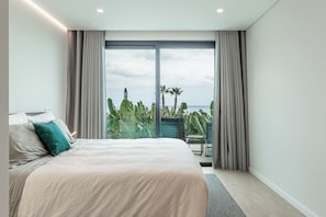 Comfort Villa, Private Pool, Sea View | Premium bedding, Tempur-Pedic beds, in-room safe, blackout drapes