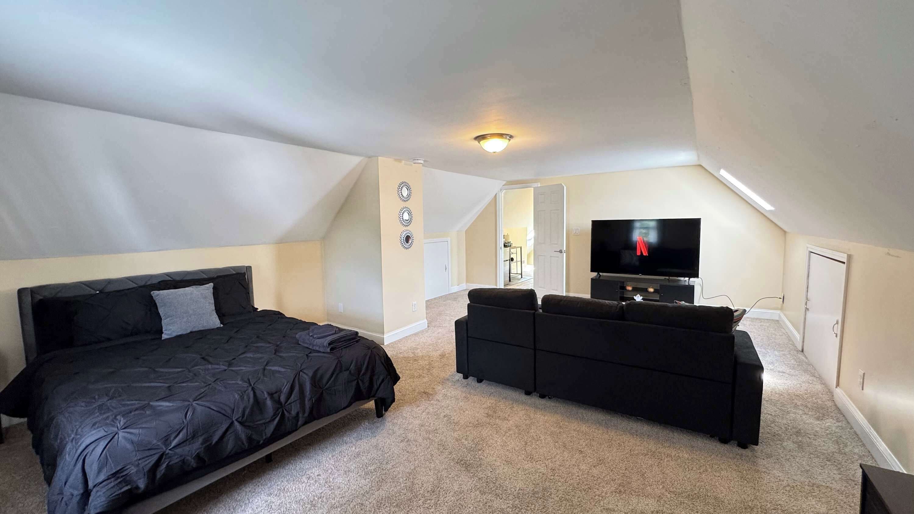 2 makuuhuonetta, silitysrauta/-lauta, Wi-Fi, vuodevaatteet