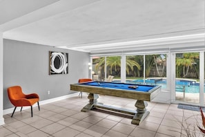 Spielezimmer