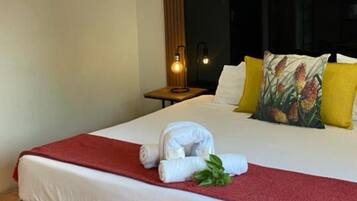 Standard Double Room, Garden View