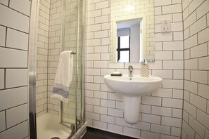 Single Room, Non Smoking | Bathroom - Student Only Algernon Firth (Leeds)