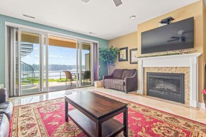 TV, fireplace, offices