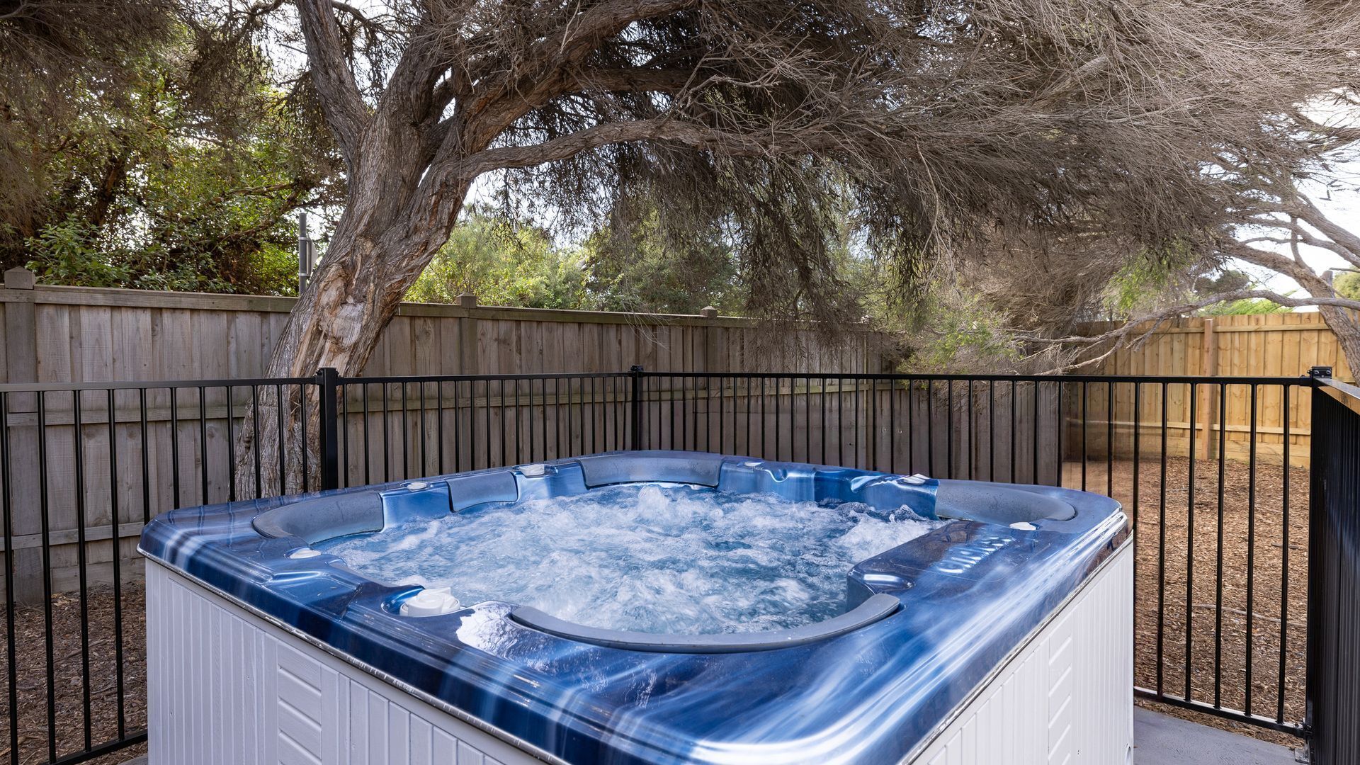 Bain à remous extérieur