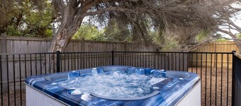 PI Hot Springs Retreat1