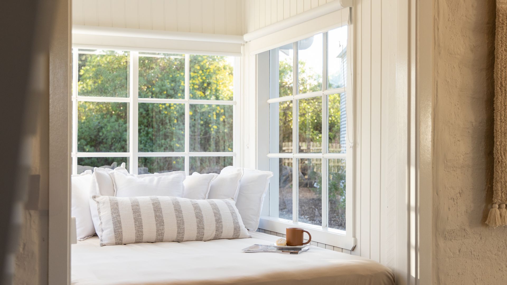 3 bedrooms, iron/ironing board, travel cot, Internet