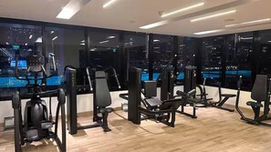 Apartment, 1 Bedroom, Accessible, Smoking | Fitness facility