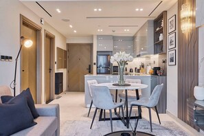 Apartment, 1 Schlafzimmer, barrierefrei, Raucher | Esszimmer