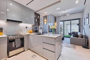 Apartment, 1 Bedroom, Accessible, Smoking | Interior