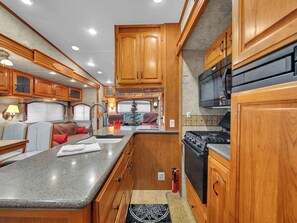 Fridge, microwave, dishwasher, coffee/tea maker