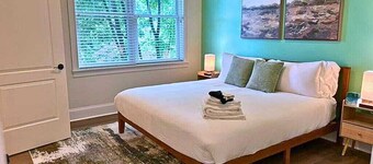 Well-Equipped 2BR Unit with Parking