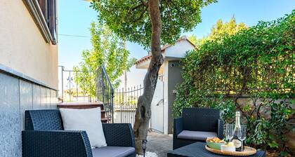 Detached cottage in the green, ideal for families and those seeking relaxation and privacy