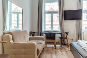 4 室のベッドルーム、WiFi、ベッドシーツ