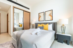 2 bedrooms, in-room safe, iron/ironing board, free WiFi