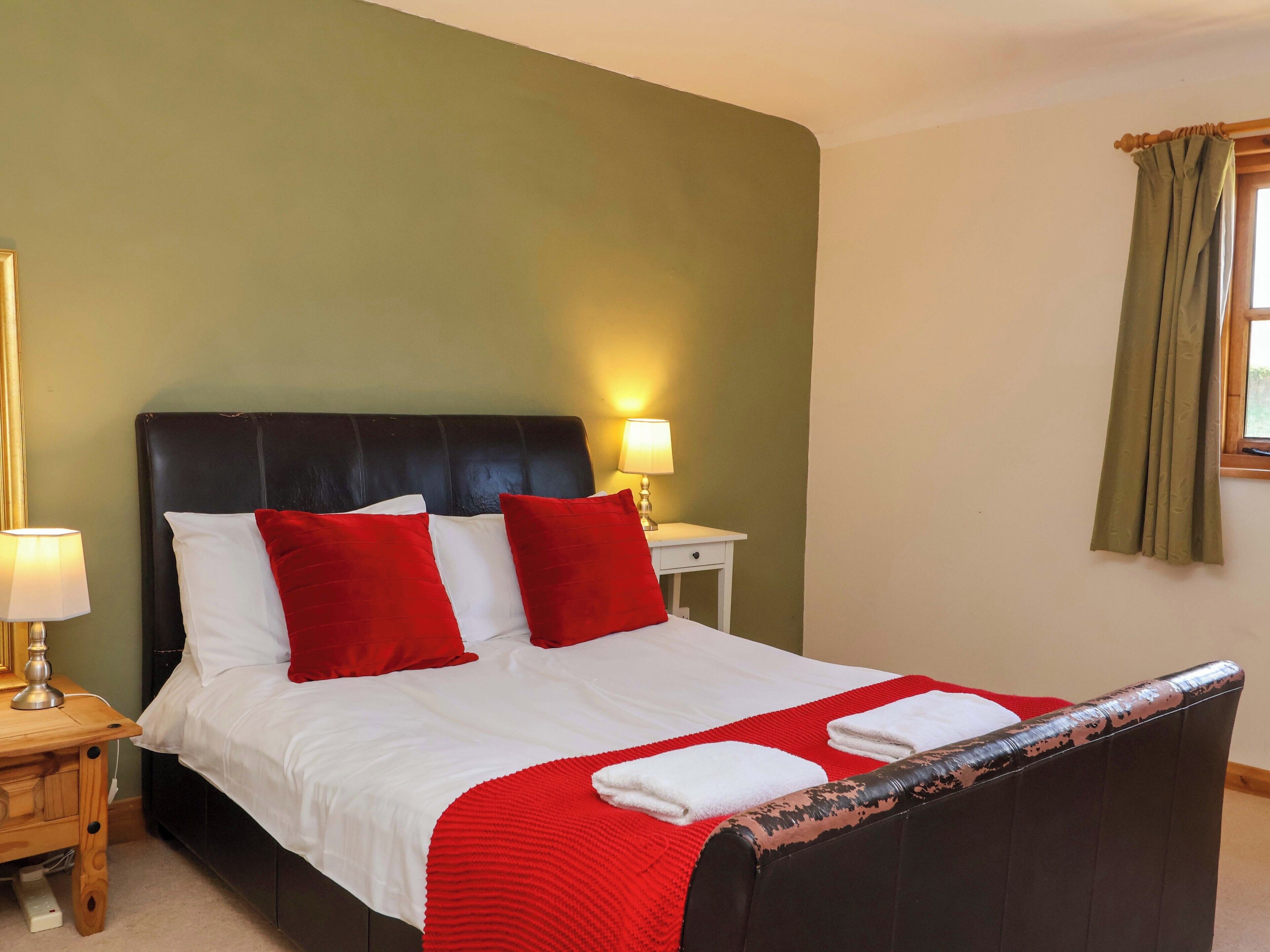 7 bedrooms, individually decorated, individually furnished, free WiFi