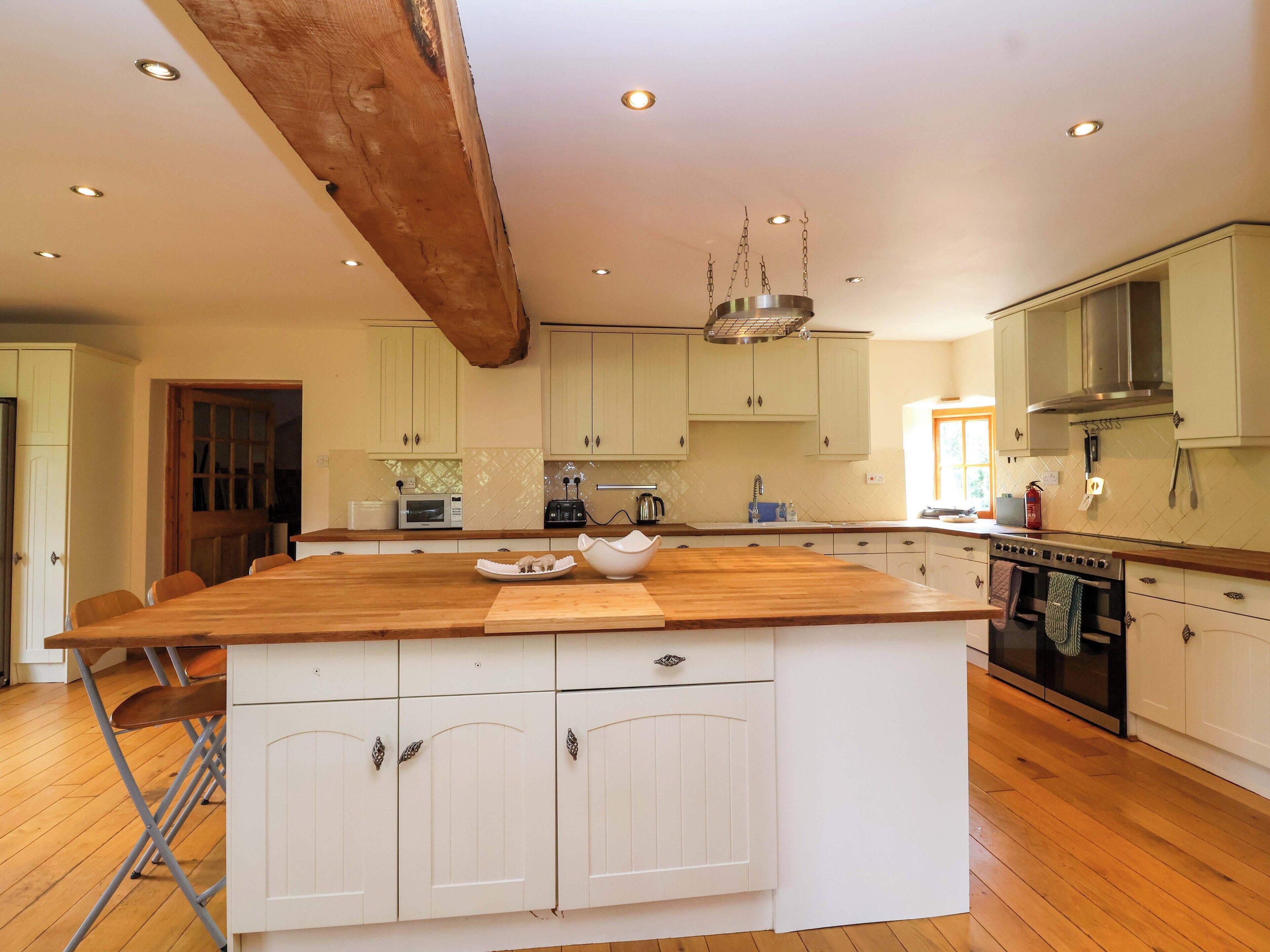 Dụng cụ nấu nướng/bát dĩa/dao nĩa 