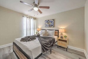 4 bedrooms, iron/ironing board, travel cot, WiFi