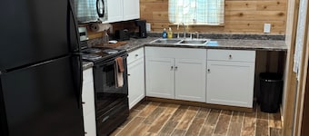 Cabin #2 - Trails, Tails and Scales. Experience world class fishing and nature.