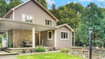 House (1 Bedroom) | Interior