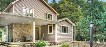 Wooded Retreat on 5 Acres: 6 Mi to Edinboro Lake!