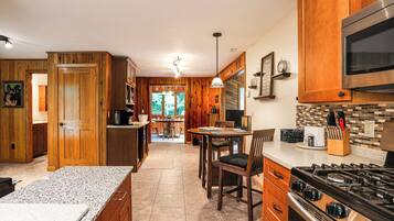 Rumah (1 Bedroom) | Interior