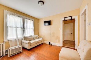 Apartment (2 Bedrooms) | Interior - Convenient Hartford Condo < 2 Mi to Dtwn! (Hartford)