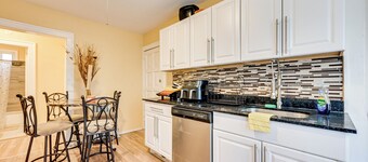 Convenient Hartford Condo < 2 Mi to Dtwn!