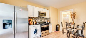 Convenient Hartford Condo < 2 Mi to Dtwn!