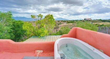 Taos Dome Home w/ Hot Tub, Fireplace + Mntn Views!
