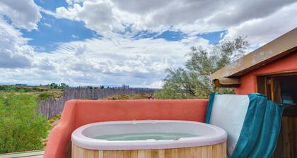 Taos Dome Home w/ Hot Tub, Fireplace + Mntn Views!