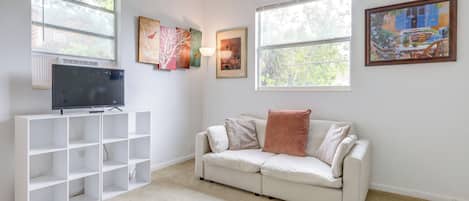 Apartment (1 Bedroom) | Interior