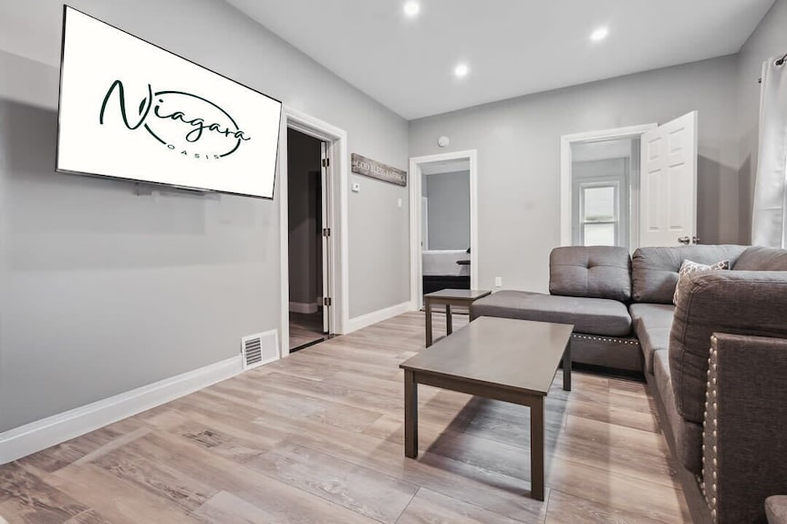 Cozy 3br,2ba Minutes From The Falls - Niagara Falls