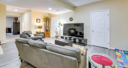 Pets Welcome! Cozy Family Apartment in Sterling