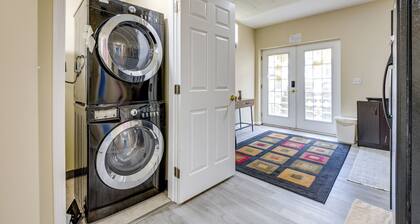 Pets Welcome! Cozy Family Apartment in Sterling