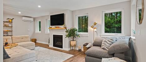 Rumah (3 Bedrooms) | Bagian depan properti