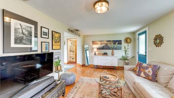 House (1 Bedroom) | Interior