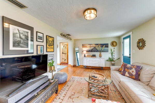 House (1 Bedroom) | Interior - < 3 Mi to Dtwn: Pet-friendly Sarasota Stay w/ Yard (Sarasota)