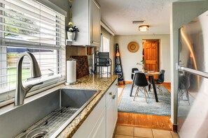 House (1 Bedroom) | Interior