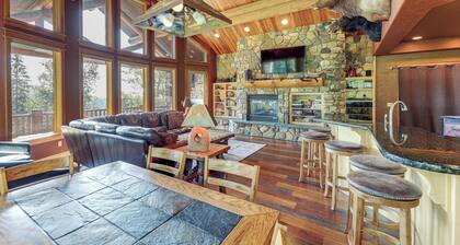 Ski-in/out, Hot Tub: Spacious Retreat in Whitefish