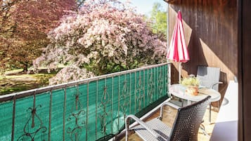 10 Baum-t-raum | Blick auf den Garten