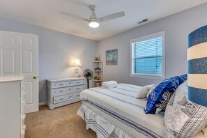 4 bedrooms, WiFi, bed sheets