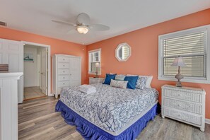 4 bedrooms, WiFi, bed sheets