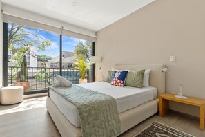 3 bedrooms, iron/ironing board, travel crib, WiFi