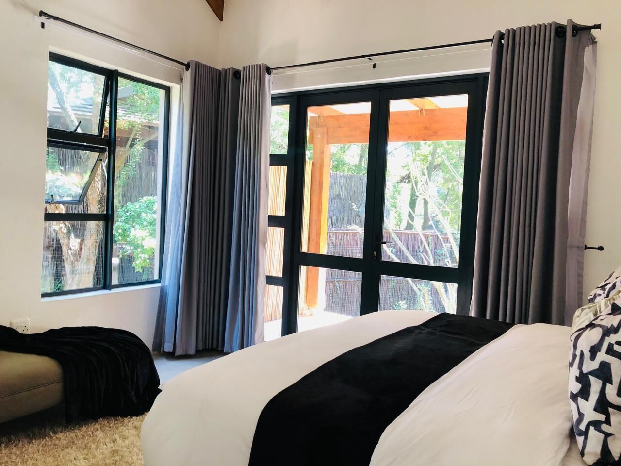 3 bedrooms, iron/ironing board, Internet, bed sheets