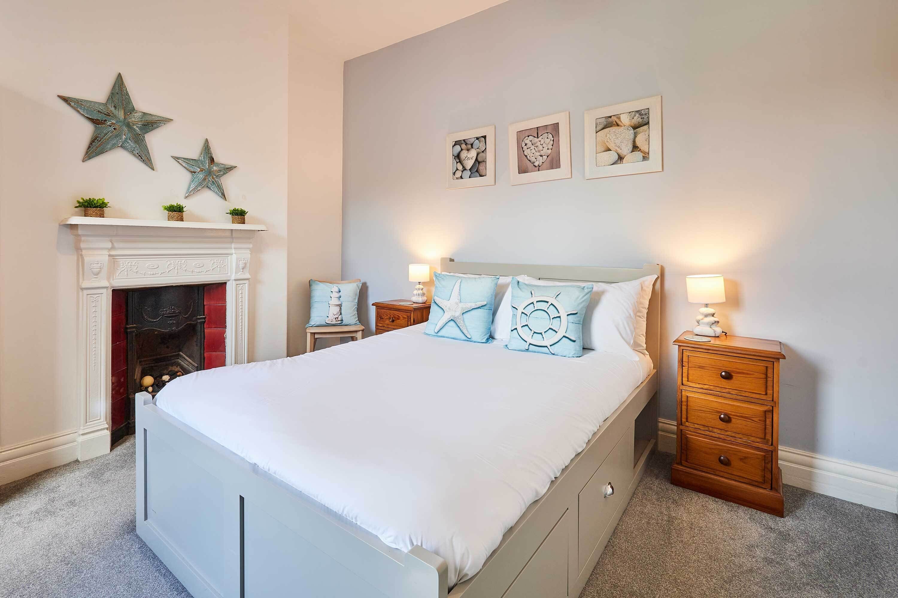 4 bedrooms, iron/ironing board, travel cot, WiFi