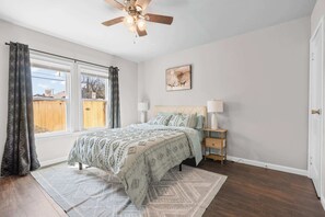 1 bedroom, iron/ironing board, travel cot, WiFi