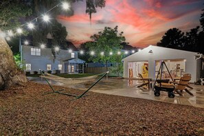 Terrace/patio - The Crab House: Built 2022. Huge property. Arcade. (Charleston)