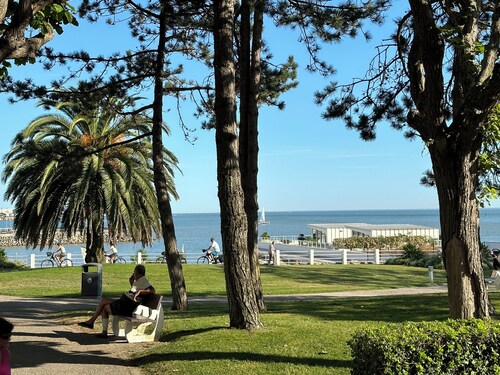 Maison entièrement rénovée à 50m de la plage et 100 du port